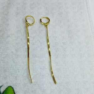 Chic Gold Toned Fashion Dangle Earrings